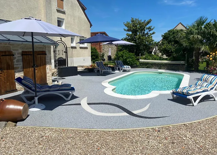 Le Domaine De L Etang Le Merger